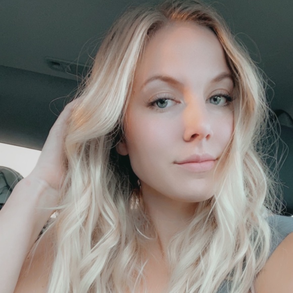 Meet your Posher :) - Picture 1 of 1